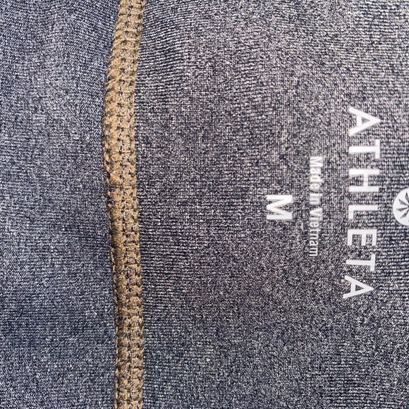 Athleta Kick Booty 2 Crop Capri Leggings Heather Gray Contour Stitching - Picture 4 of 6